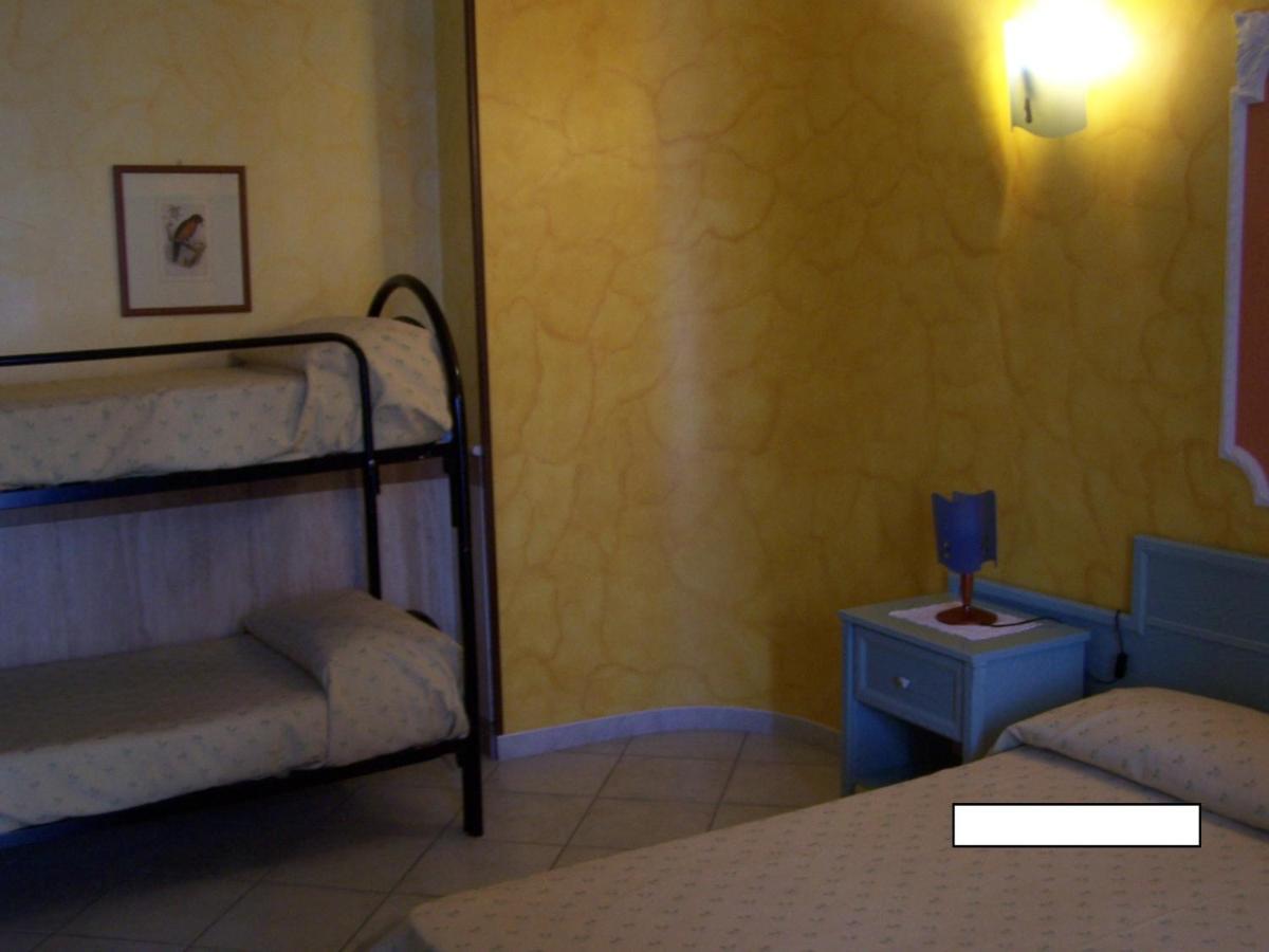 Hotel Nautilus Nicotera Rum bild