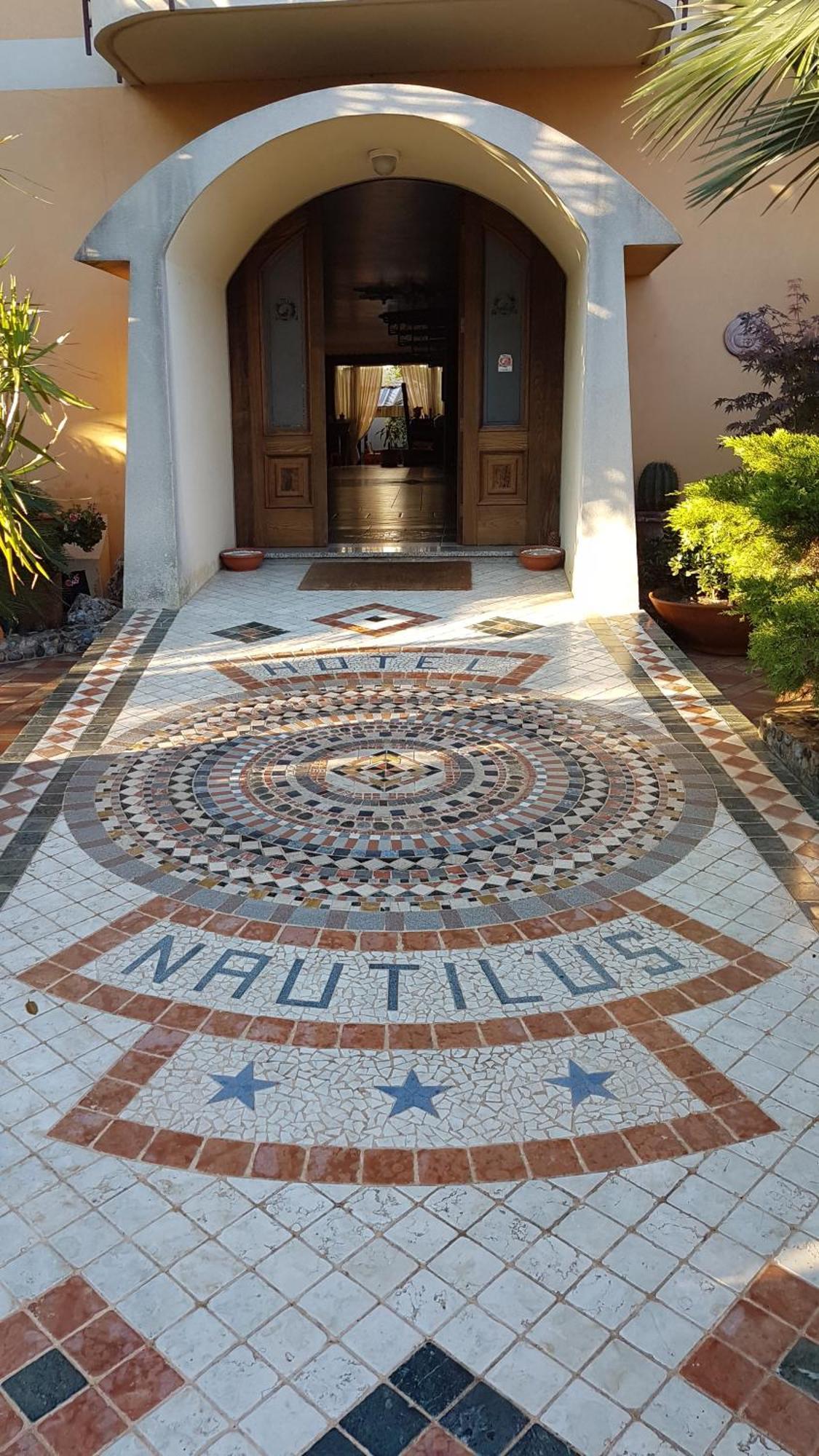 Hotel Nautilus Nicotera Exteriör bild